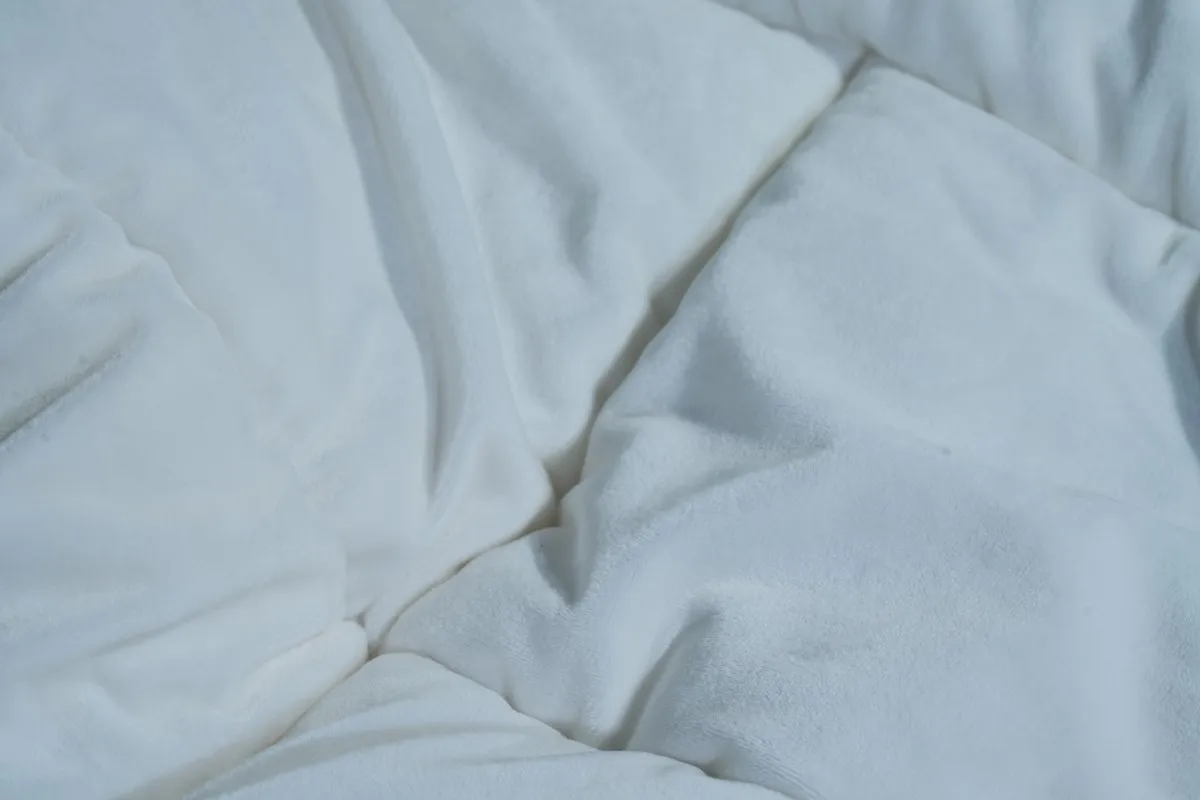 100% Cotton Waffle & Crystal Velvet Winter Comforter - Image 7